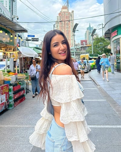 Amy Aela during her vacation