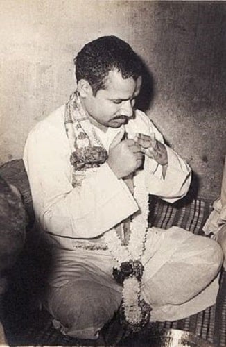 An old photo of Rambhadracharya