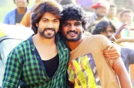 An old picture of Chikkanna with Yash