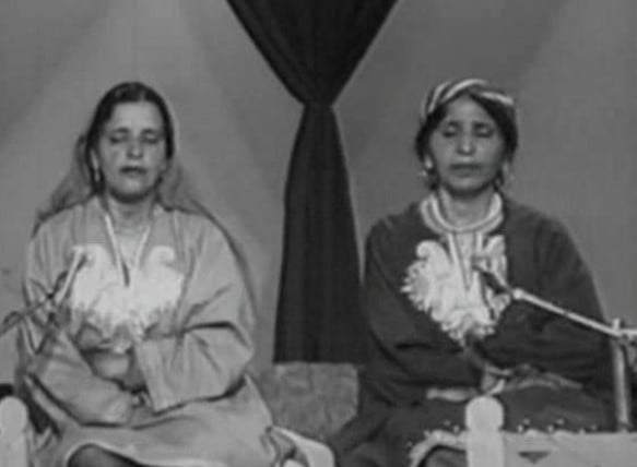 An old picture of Raj Begum while singing on the stage