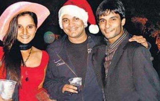 An old picture of Sohrab Mirza and Sania Mirza