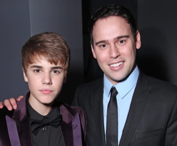 An older picture of Scooter Braun with Justin Bieber