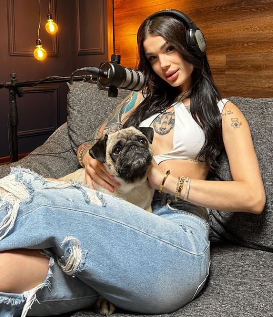 Andjela Tasheva with a pug