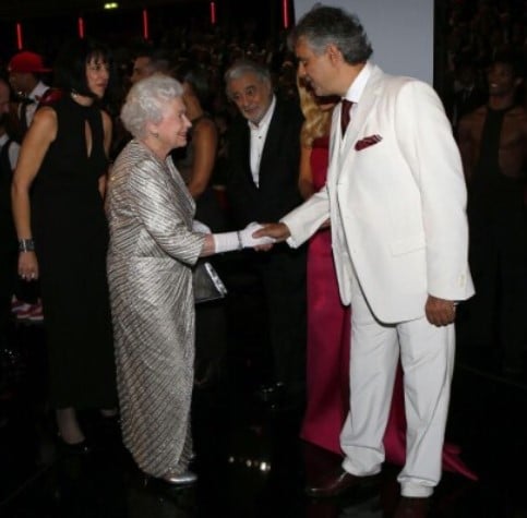 Andrea Bocelli while meeting Queen Elizabeth II