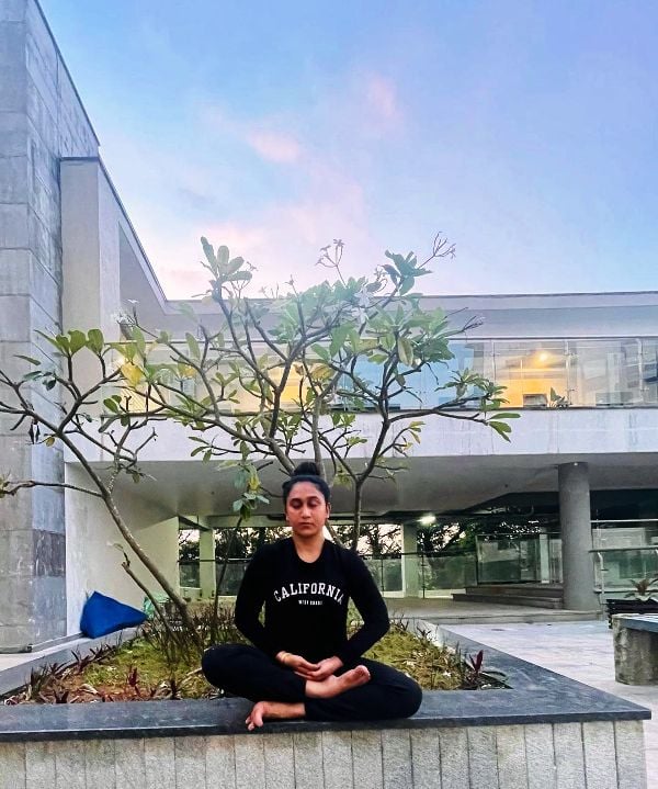 Anjali Ameer while meditating