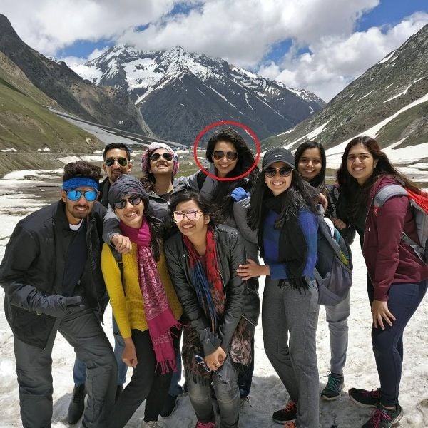 Anjali Barot travelling her with friends