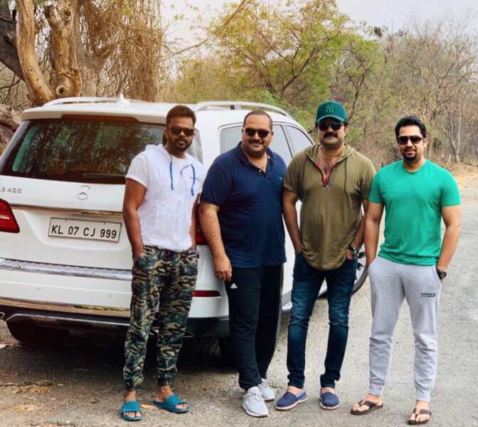 Anoop Menon with his friends