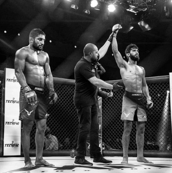 Anshul Jubli after defeating Sanjeet Budhwar