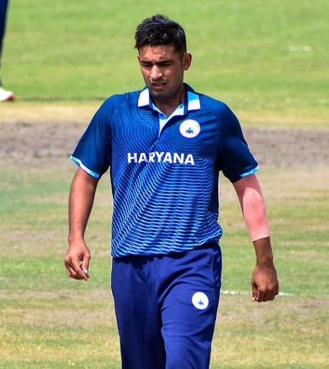 Anshul Kamboj while playing for the Vijay Hazare Trophy