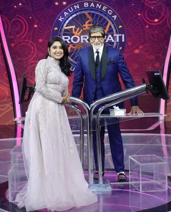 Antara Mitra in one of the episodes of Kaun Banega Crorepati