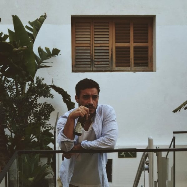 Antonino Spinalbese while having a beer