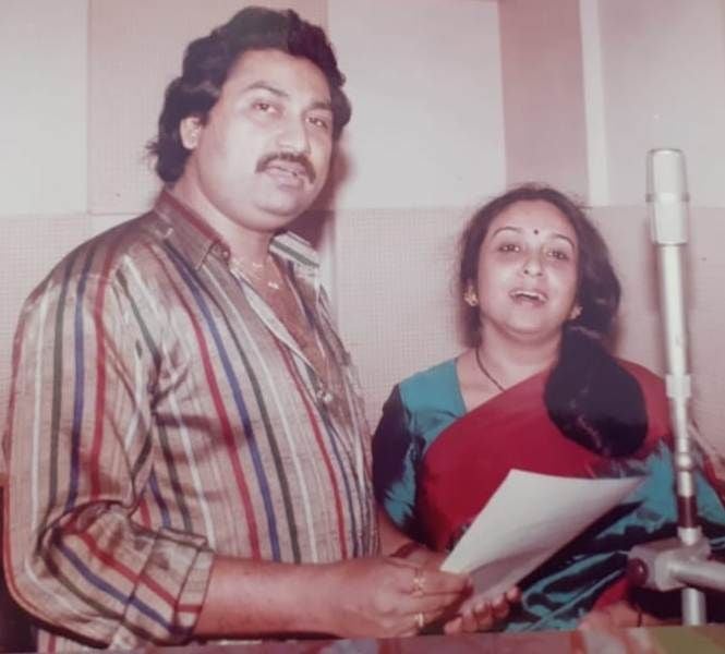 Anupama Deshpande with Kumar Sanu