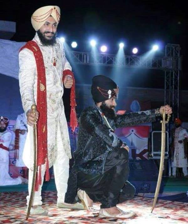 Apinderdeep walking the ramp at Mr Singh &amp; Kaur pageant in 2014