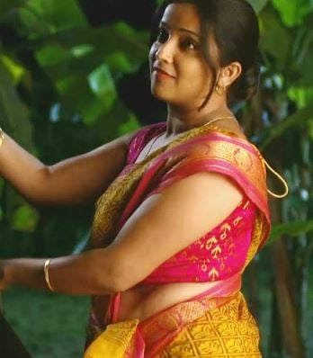 Apurva Nemlekar in a stll from the Marathi television serial Ratris Khel Chale