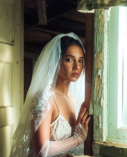 Arianna Rivas in a photoshoot