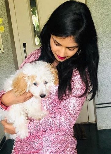 Ariyana Glory With Her Pet Dog