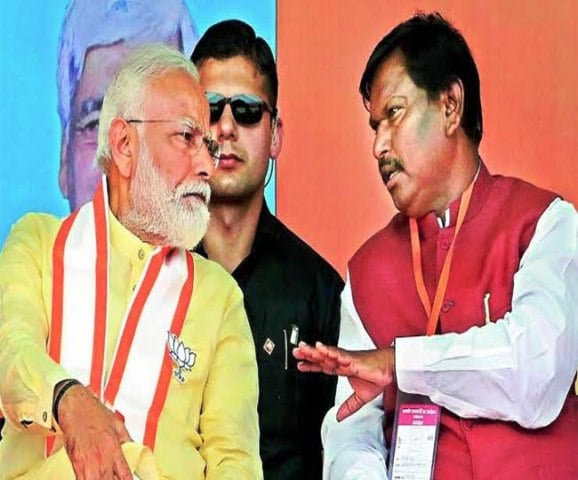 Arjun Munda with Prime Minister Narendra Modi during an event