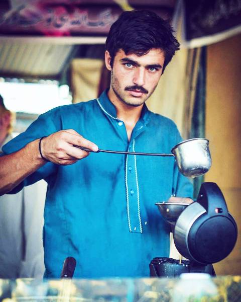 Arshad Khan viral pic by Jiah Ali
