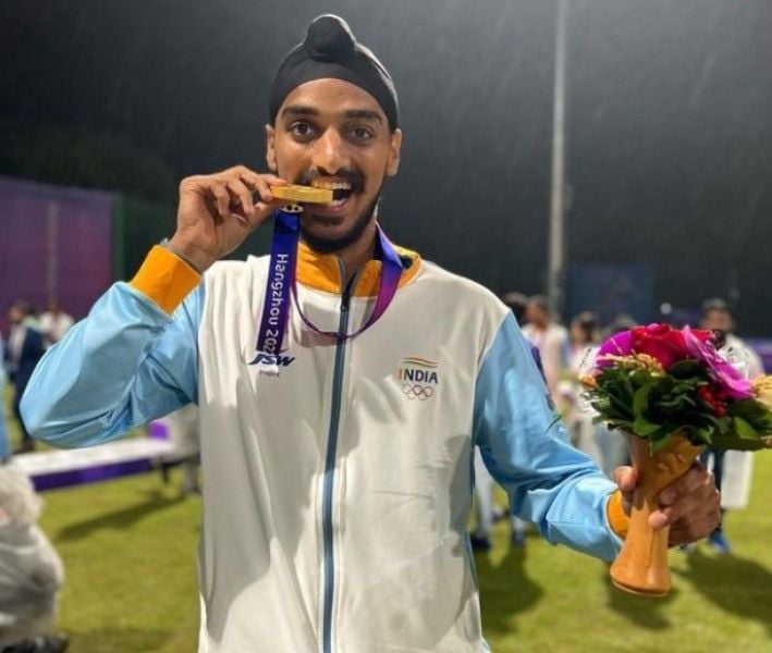 Arshdeep Singh with the 2022 Asian Games Gold medal