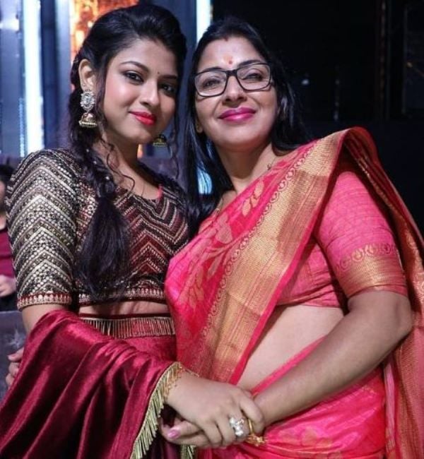 Arunita Kanjilal with her mother
