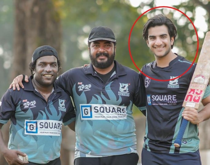 Aryan Kathuria posing with his team members at the reality game show Celebrity Cricket League (CCL)