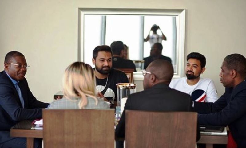 Asad Ravjani in a Business Meeting