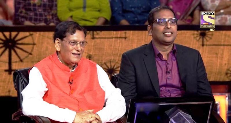 Asheesh Singh in KBC with Dr Bindeshwar