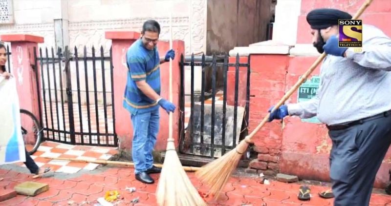 Asheesh Singh with His Team Member