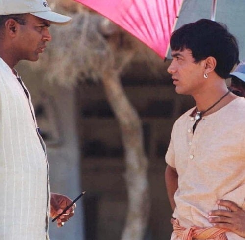 Ashutosh Gowariker on the sets of Lagaan