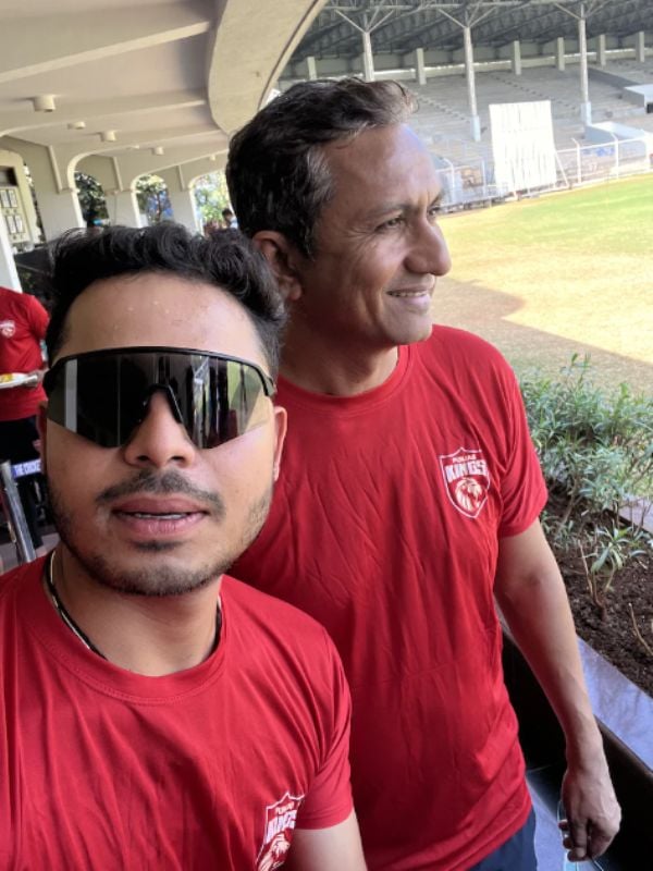 Ashutosh Sharma with Sanjay Bangar