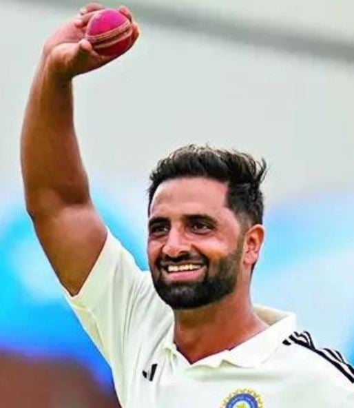 Auqib Nabi Dar during a domestic match