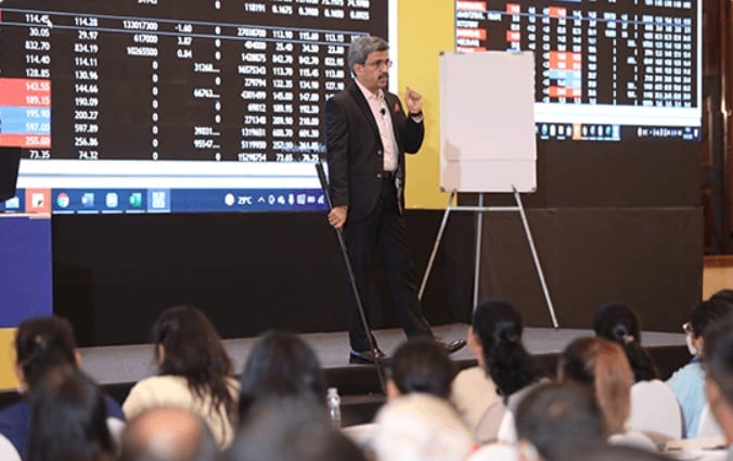 Avadhut Sathe while teaching at the Avadhut Sathe Trading Academy (ASTA)