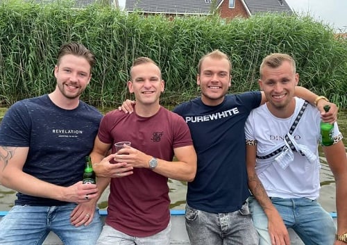 Axel van Wingerden holding a bottle of beer