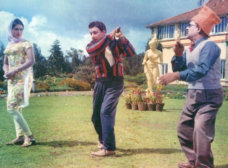B. Saroja Devi (as Geetha) and M. G. Ramachandran (as J. Balasubramaniam) in a still from the film