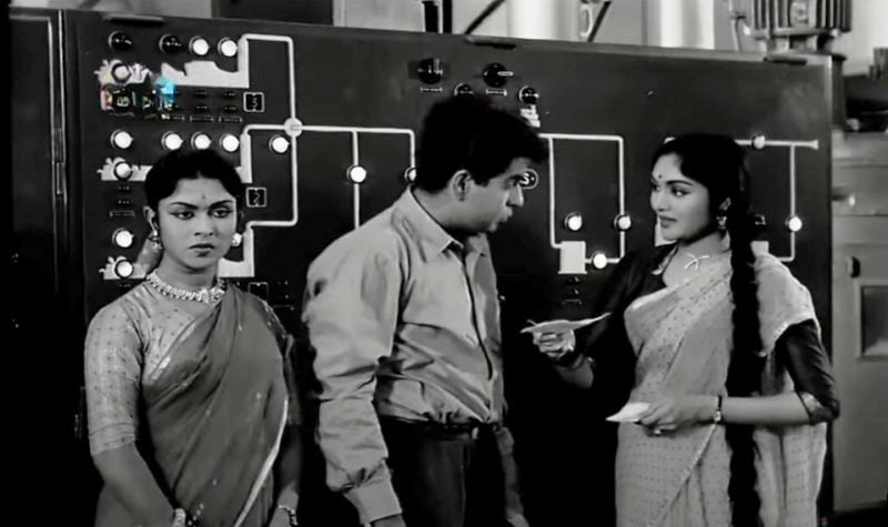 B. Saroja Devi (as Malti) (left), Dilip Kumar (as Ratan Lal) (centre), and Vyjayanthimala (as Manju) (right) in a still from the film