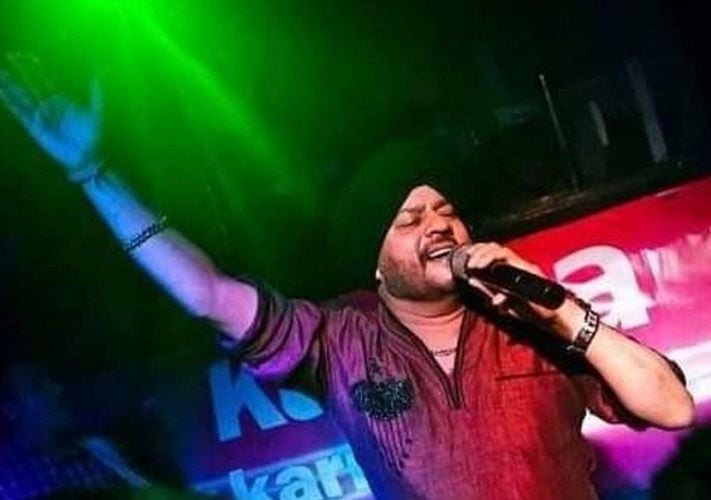 Balwinder Safri performing at an event