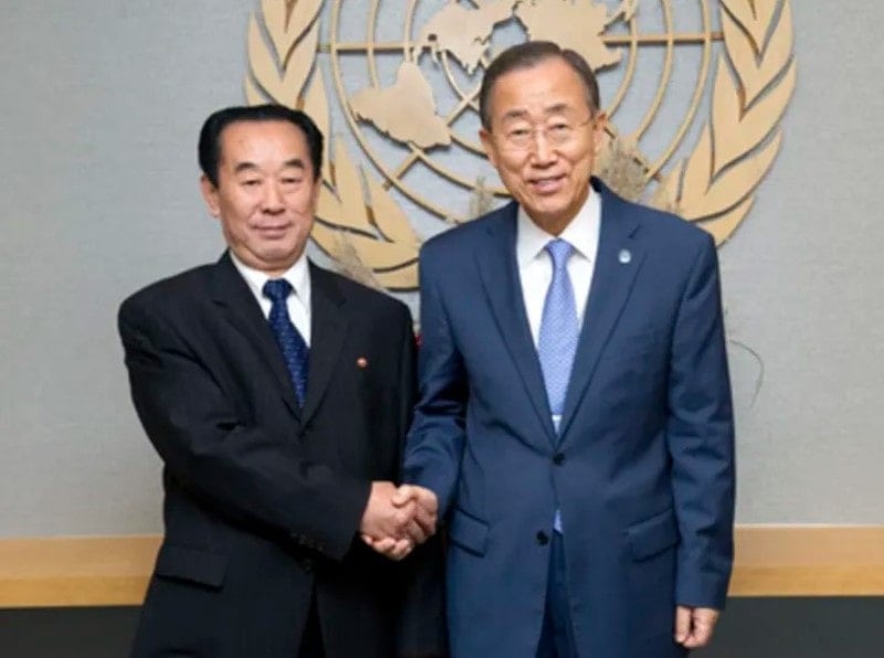 Ban shaking hands with the North Korean Ambassador to the United Nations after a meeting