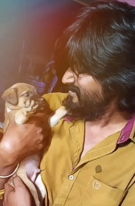 Bandi Saroj Kumar with his pet dog