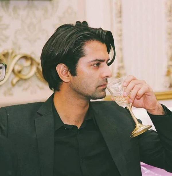 Barun Sobti drinking alcohol
