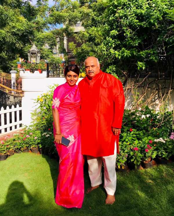 Rajesh Das with his wife, Beela Rajesh