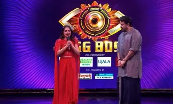 Binny Sebastian with Mohanlal on the set of Bigg Boss Malayalam Season 7
