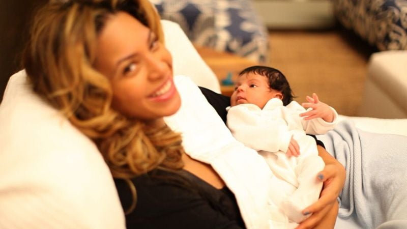 Blue Ivy Carter, newborn, held by Beyoncé in one of the pictures shared on the Tumblr page dedicated to her