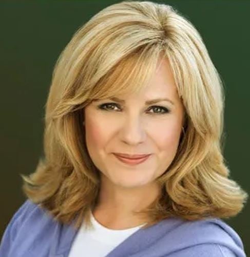 Bonnie Hunt in her 40s