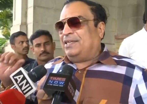 CM Ibrahim during a media conversation