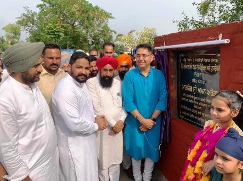 Cabinet Minister and MLA from Sunam Constituency Aman Arora after laying the foundation stone of a project worth Rs 36 lakh for the renovation of a pond at Elwal village in 2023
