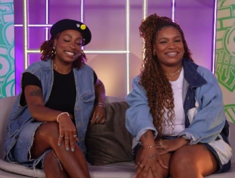 Camilla Maia with her sister in a still from Big Brother Brasil 25