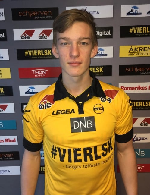 Casper Venstad posing before a soccer match