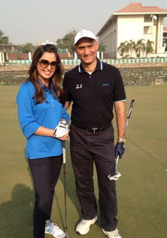 Chaiti Narula playing golf