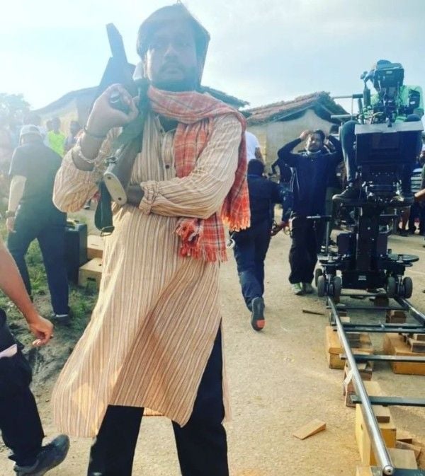 Chandra Shekhar Dutta during the shoot of Khakee The Bihar Chapter