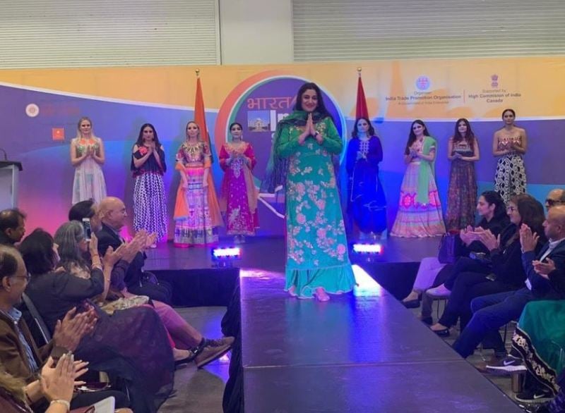 Charu Singh while walking the ramp for her collections